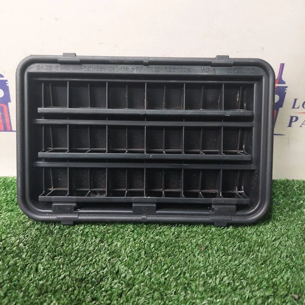 Вентиляционная решетка BMW F10