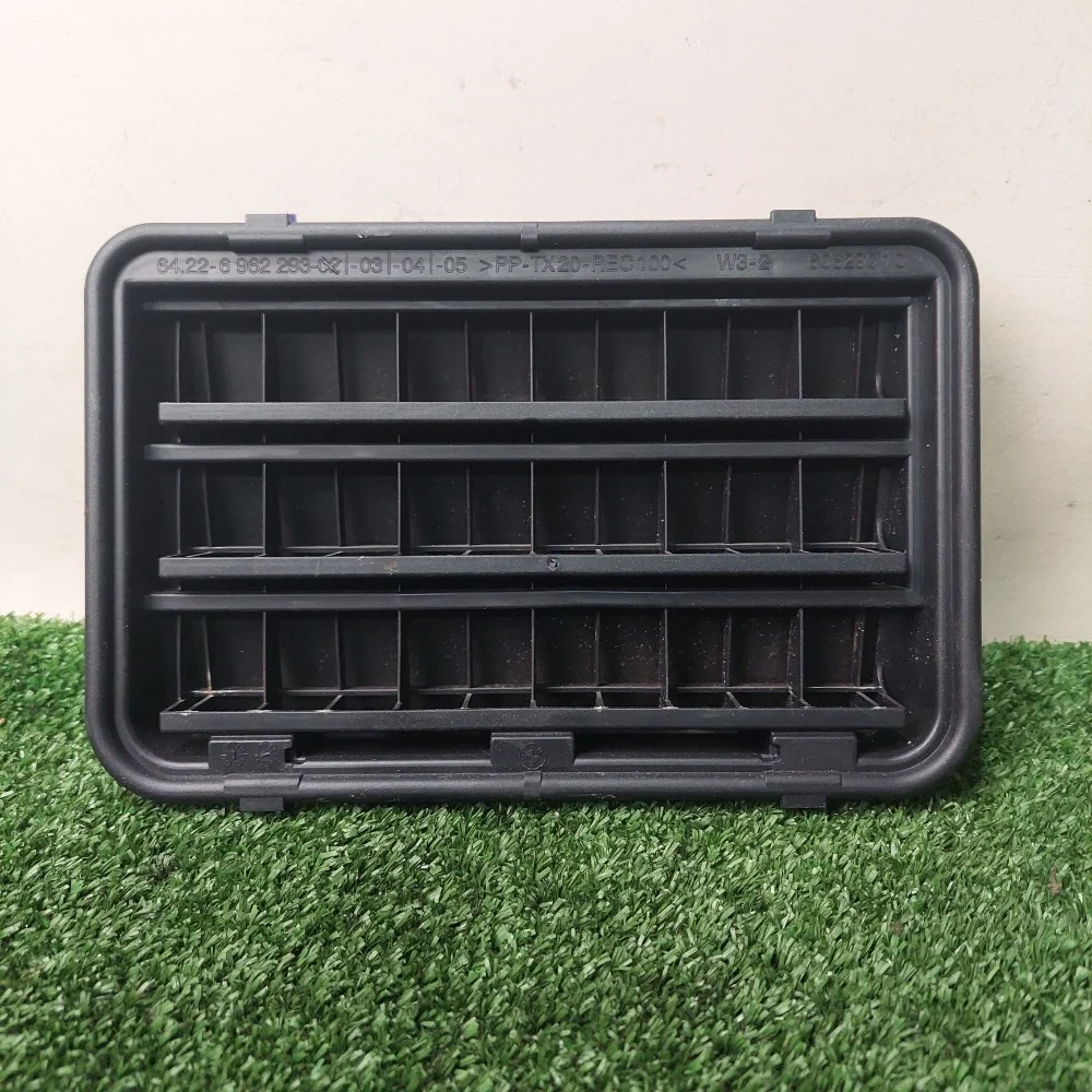 Вентиляционная решетка BMW F10