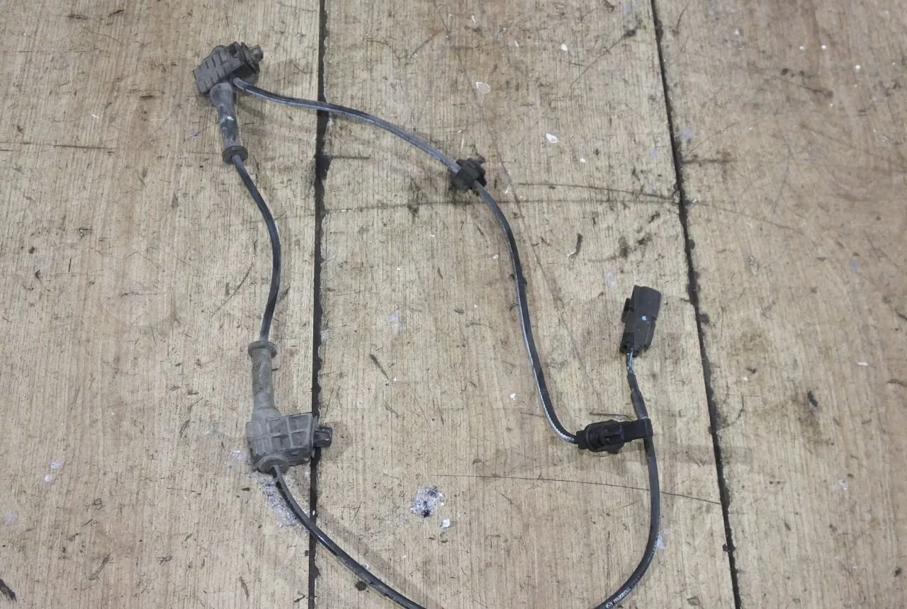 Датчик ABS передний правый Mazda CX-5