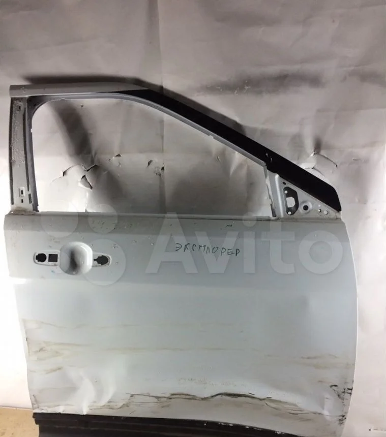 Дверь передний правый Ford Explorer 5 2010-2015г
