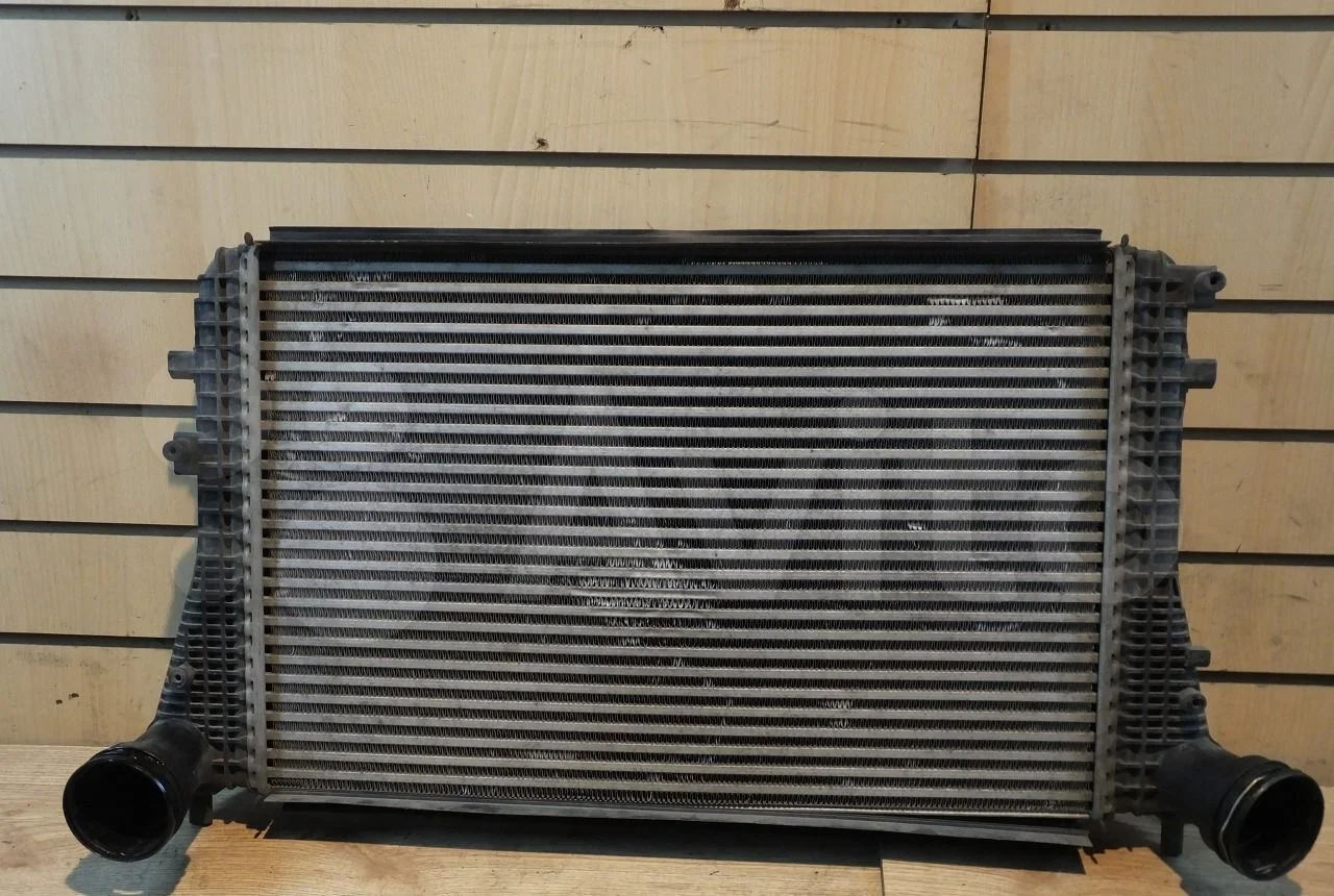 Радиатор интеркулера Skoda Octavia A5 2004-2010г