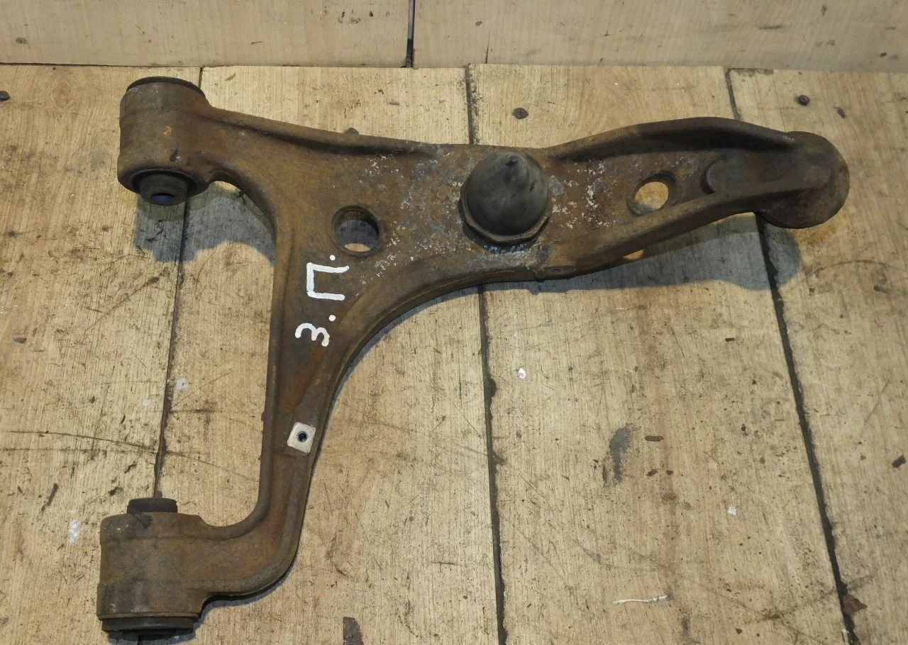 Рычаг задний правый верхний Suzuki Grand Vitara