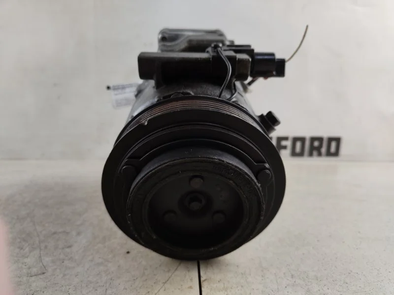 Компрессор кондиционера Hyundai Santa Fe 2011 CM