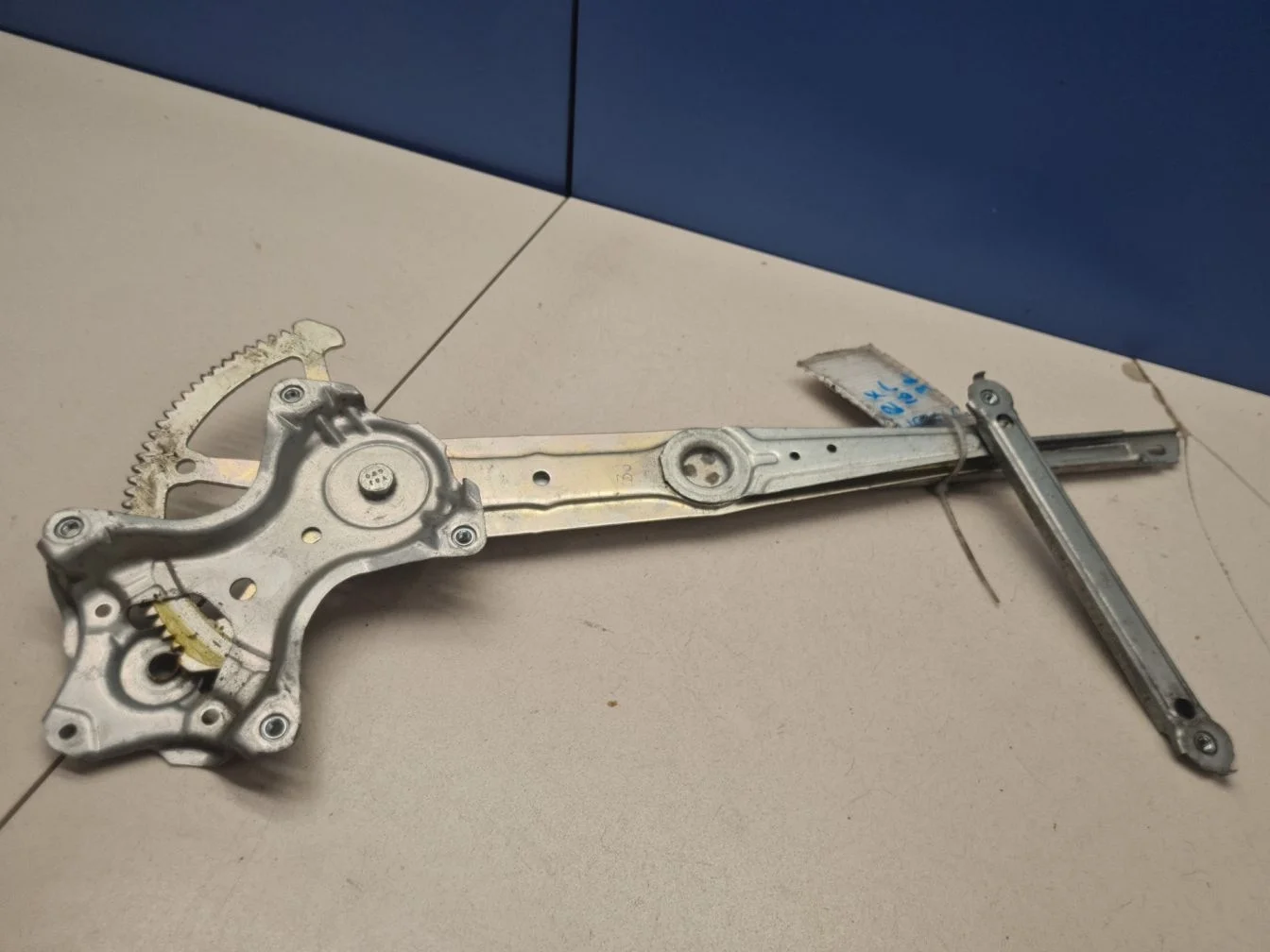 Стеклоподъемник правый для Lexus RX GL20 2016-