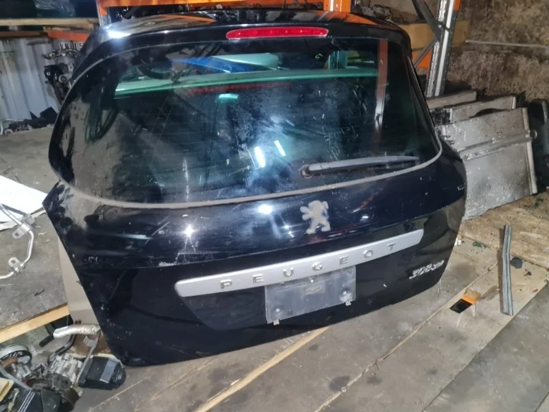 Крышка багажника Peugeot 308 2012 4E