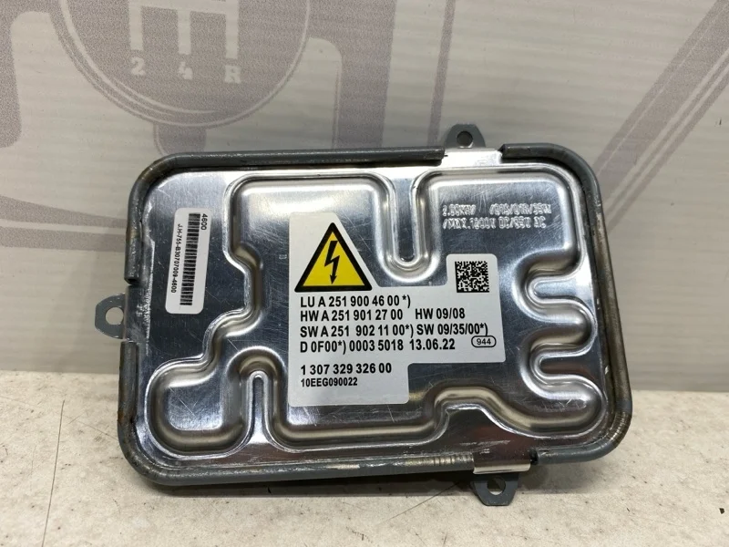 Блок управления фарой Mercedes-benz W251