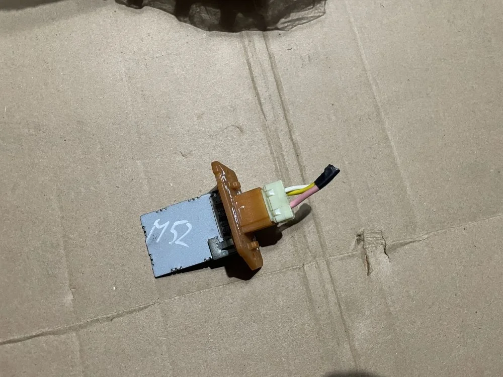 резистор печки kia ceed 2 JD