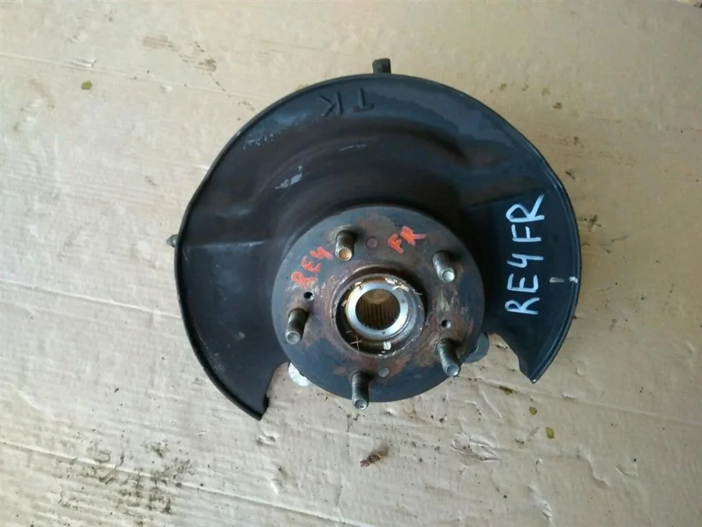 Б.у. кулак поворотный HONDA CR-V RE HONDA CR-V RE