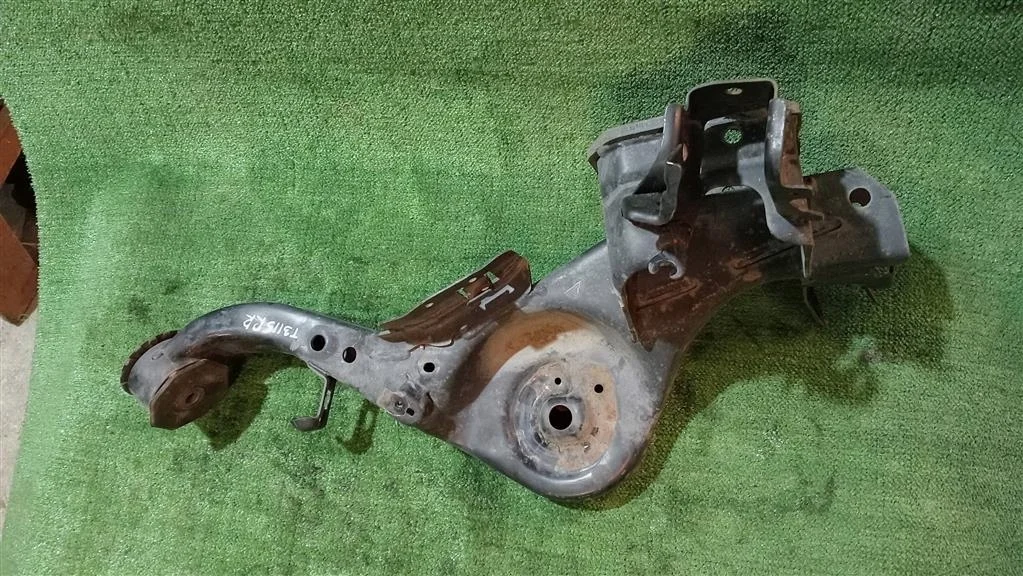 Б.у. рычаг продольный NISSAN X-TRAIL T31 NISSAN X-TRAIL T31