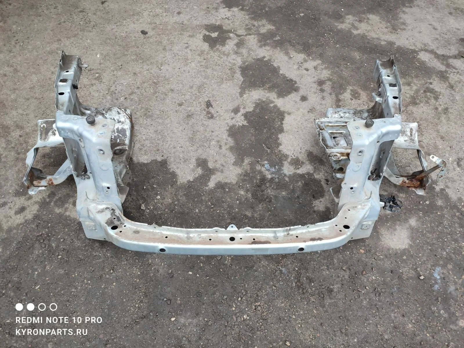 Панель передняя SsangYong Rexton 2007 Y200