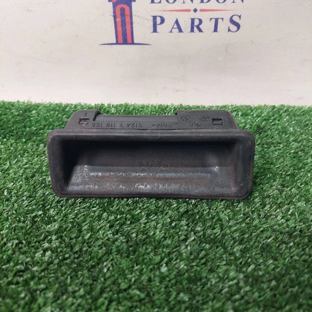 Кнопка открытия багажника BMW E90