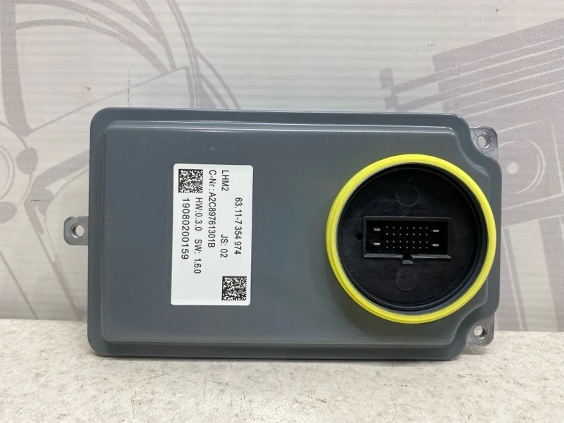 Блок управления фарой BMW X5 F15