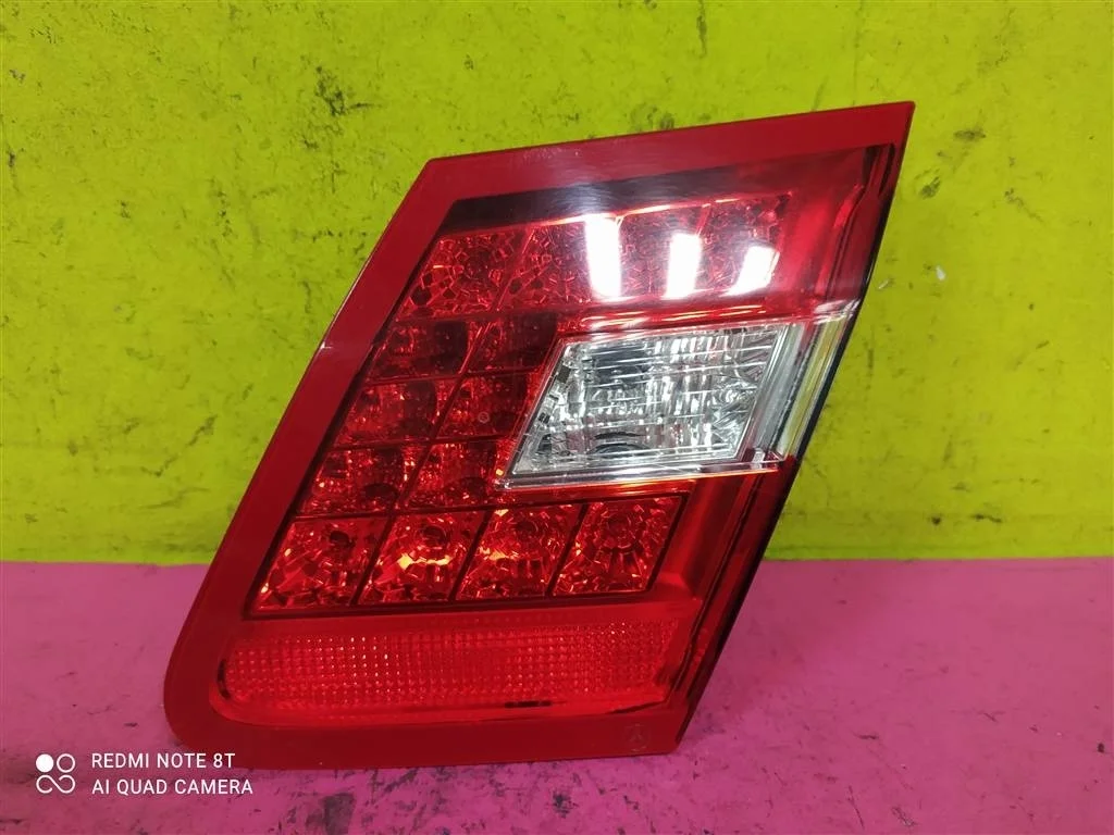 Фонарь задний правый MB E-Class W212 A2128200864