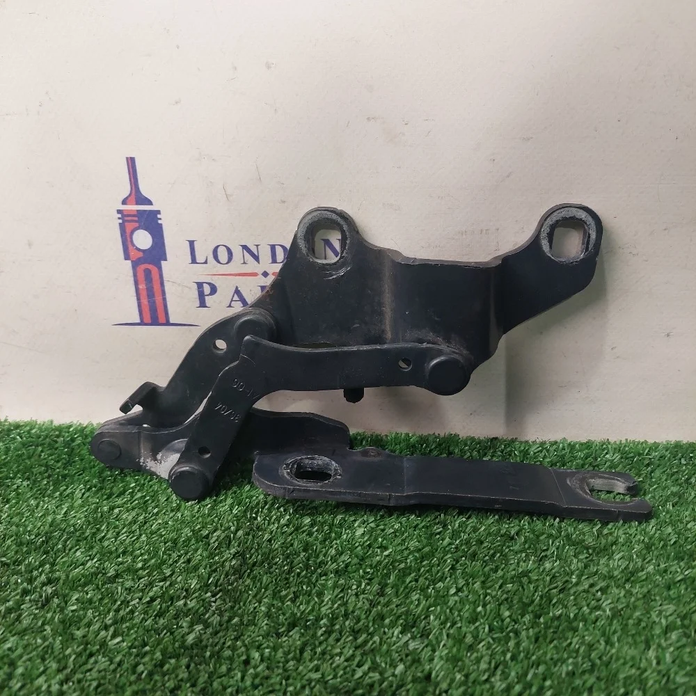 Петля капота BMW E90