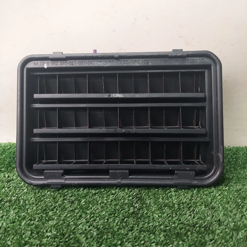 Вентиляционная решетка BMW X3 F25