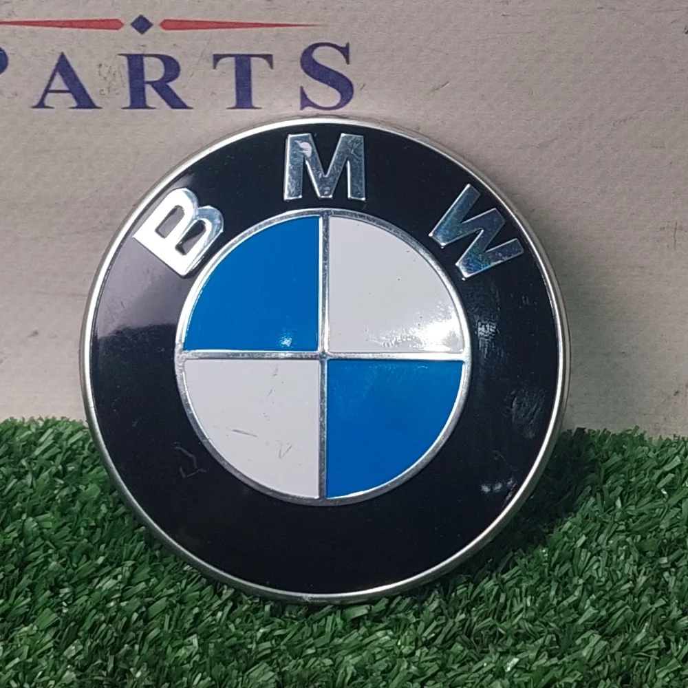 Эмблема BMW F30