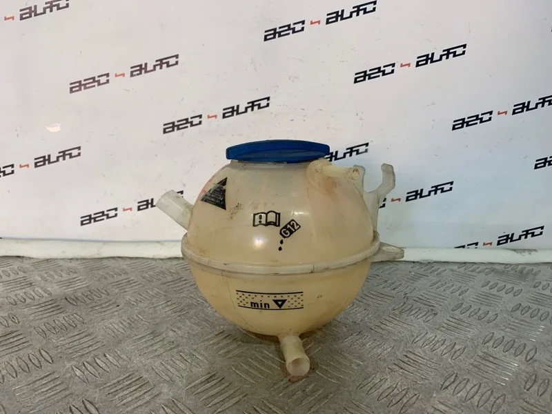 Бачок расширительный Volkswagen Passat 2007 1K0121407A B6 1.8