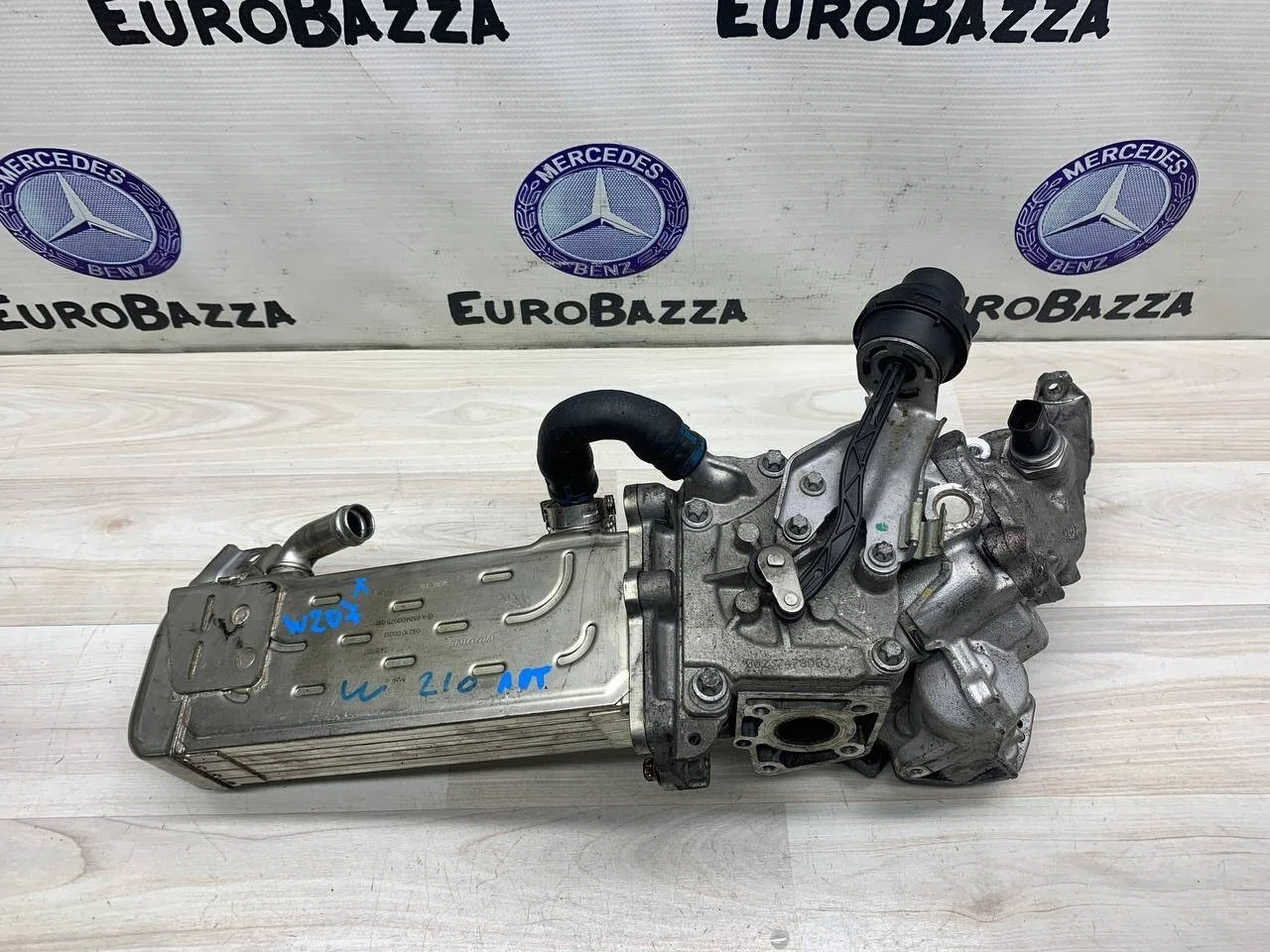 Клапан EGR Mercedes A6511400160