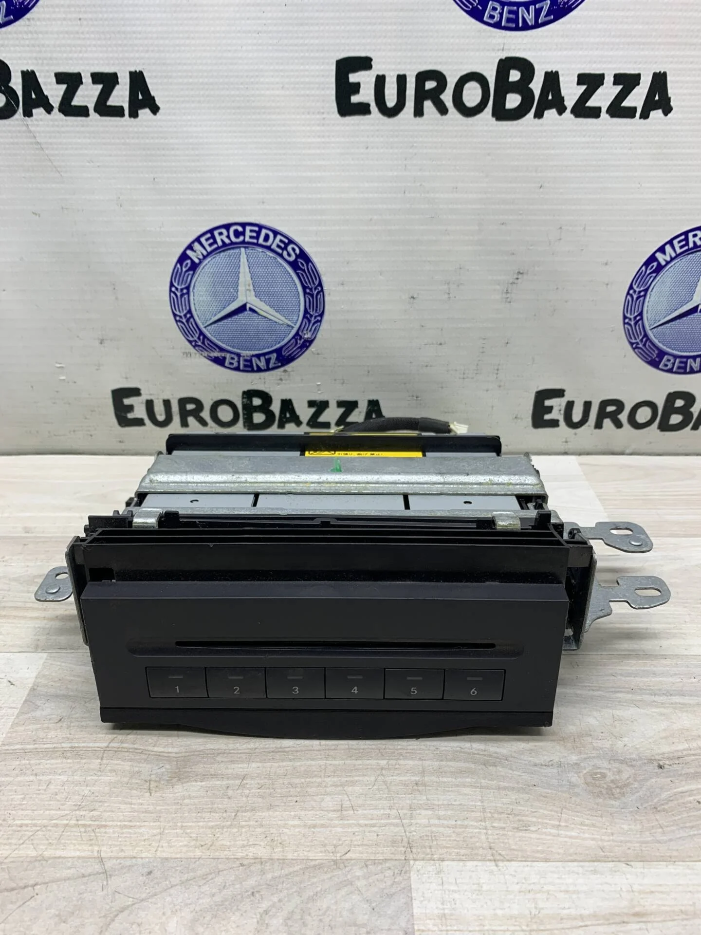 CD чейнджер Mercedes X164