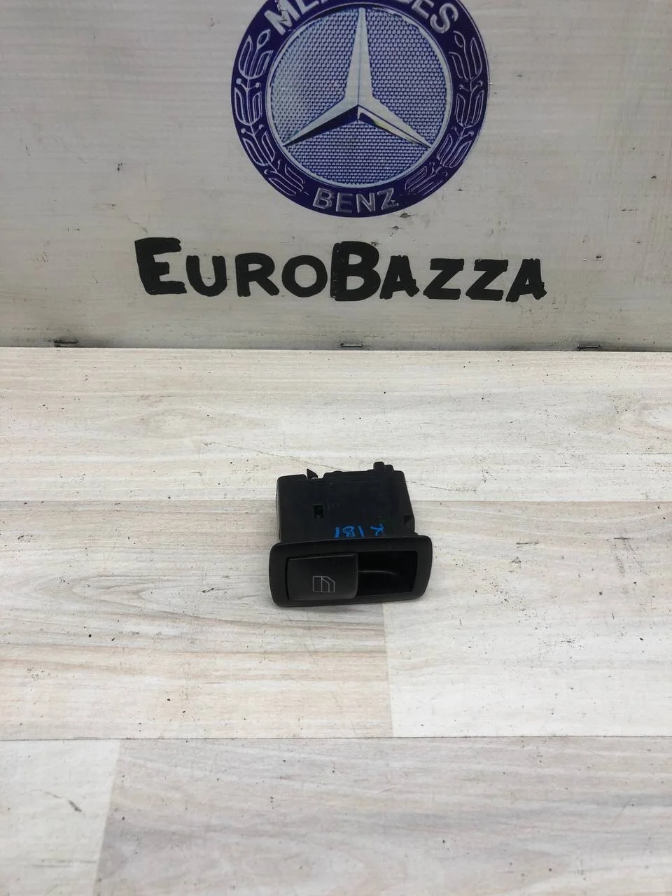 Кнопка стеклоподъемника Mercedes X164