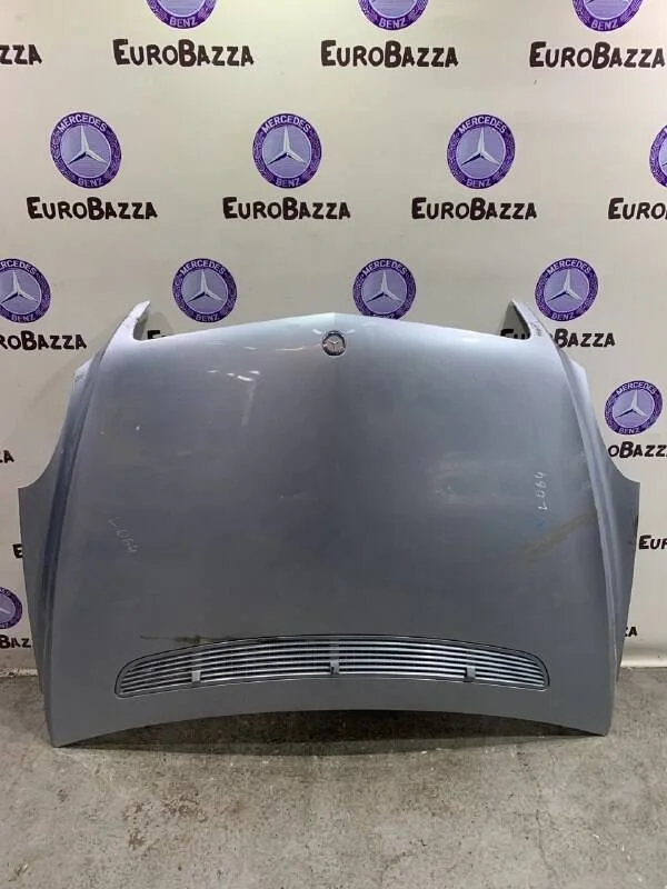 Капот Mercedes W251