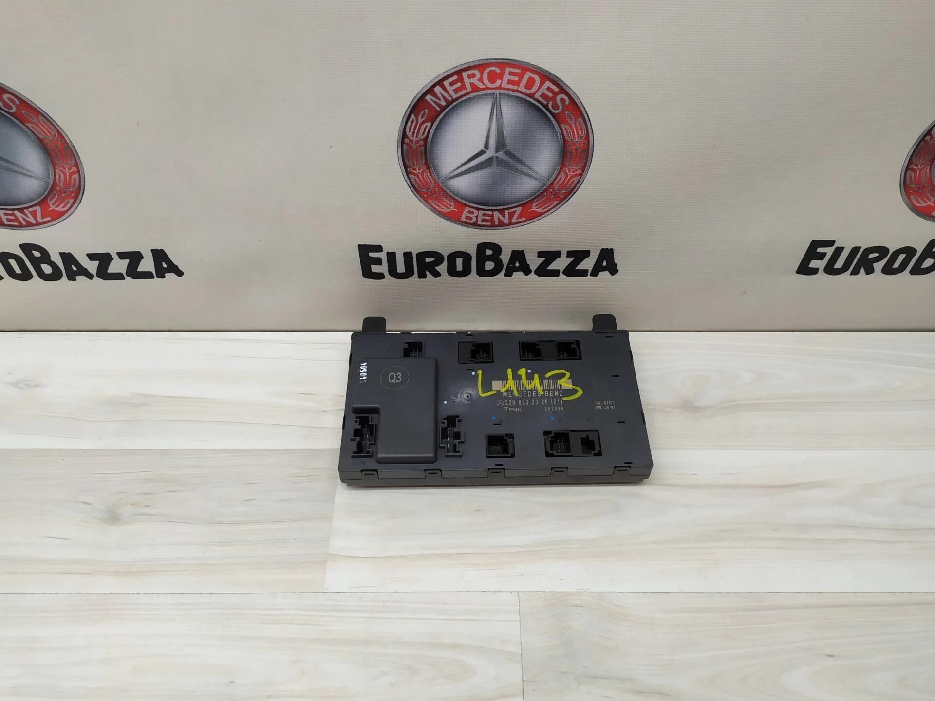 Блок управления правой двери Mercedes W209