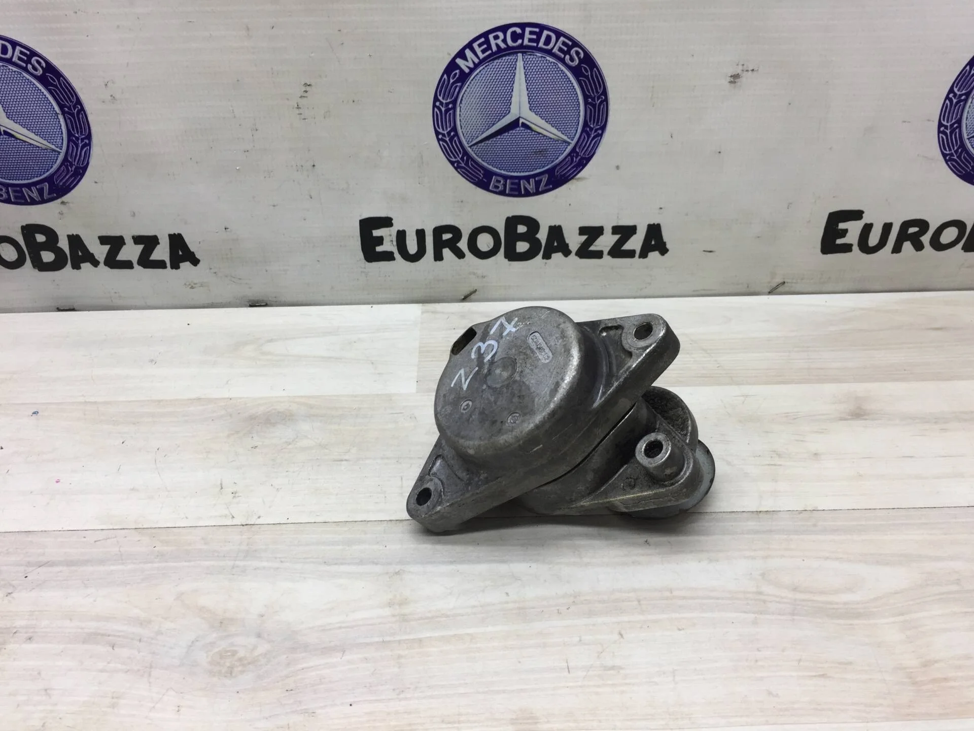 Натяжной ролик Mercedes M112