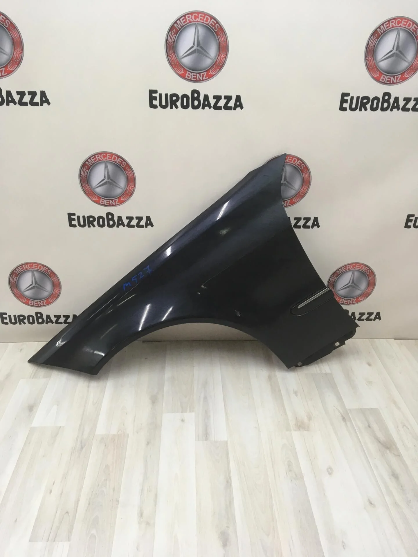 Крыло переднее левое Mercedes W203 Conversion