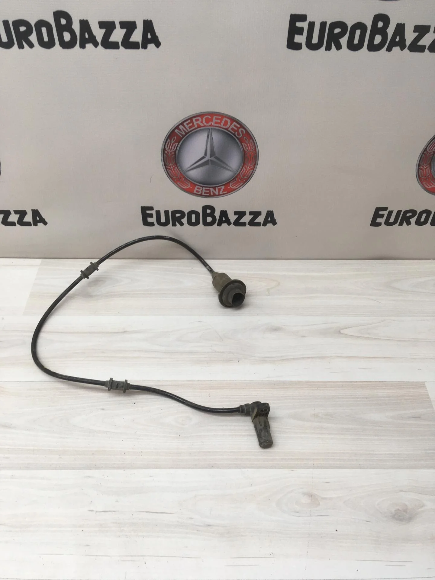 Датчик ABS задний правый Mercedes W220