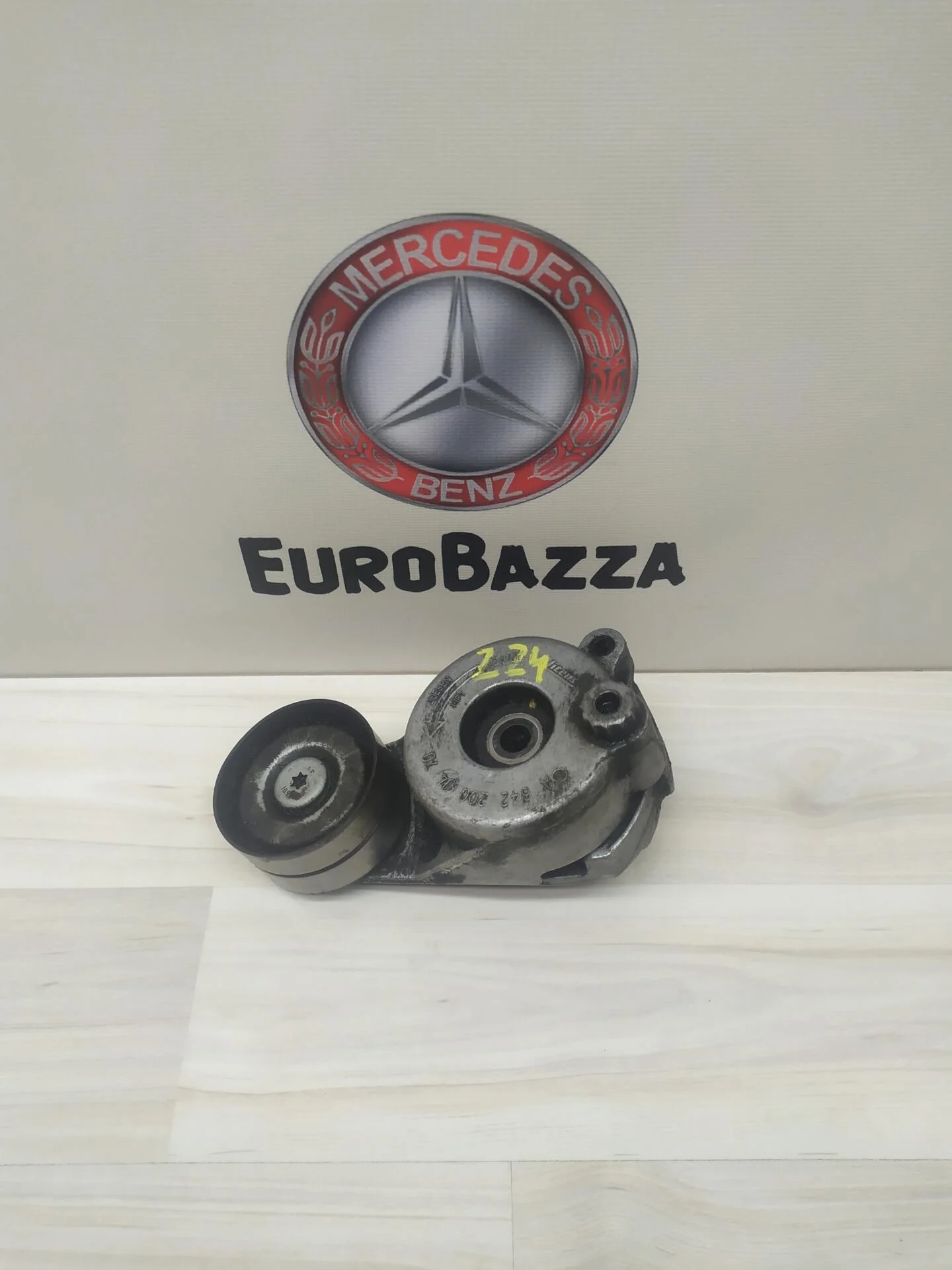 Натяжитель ремня Mercedes Om642