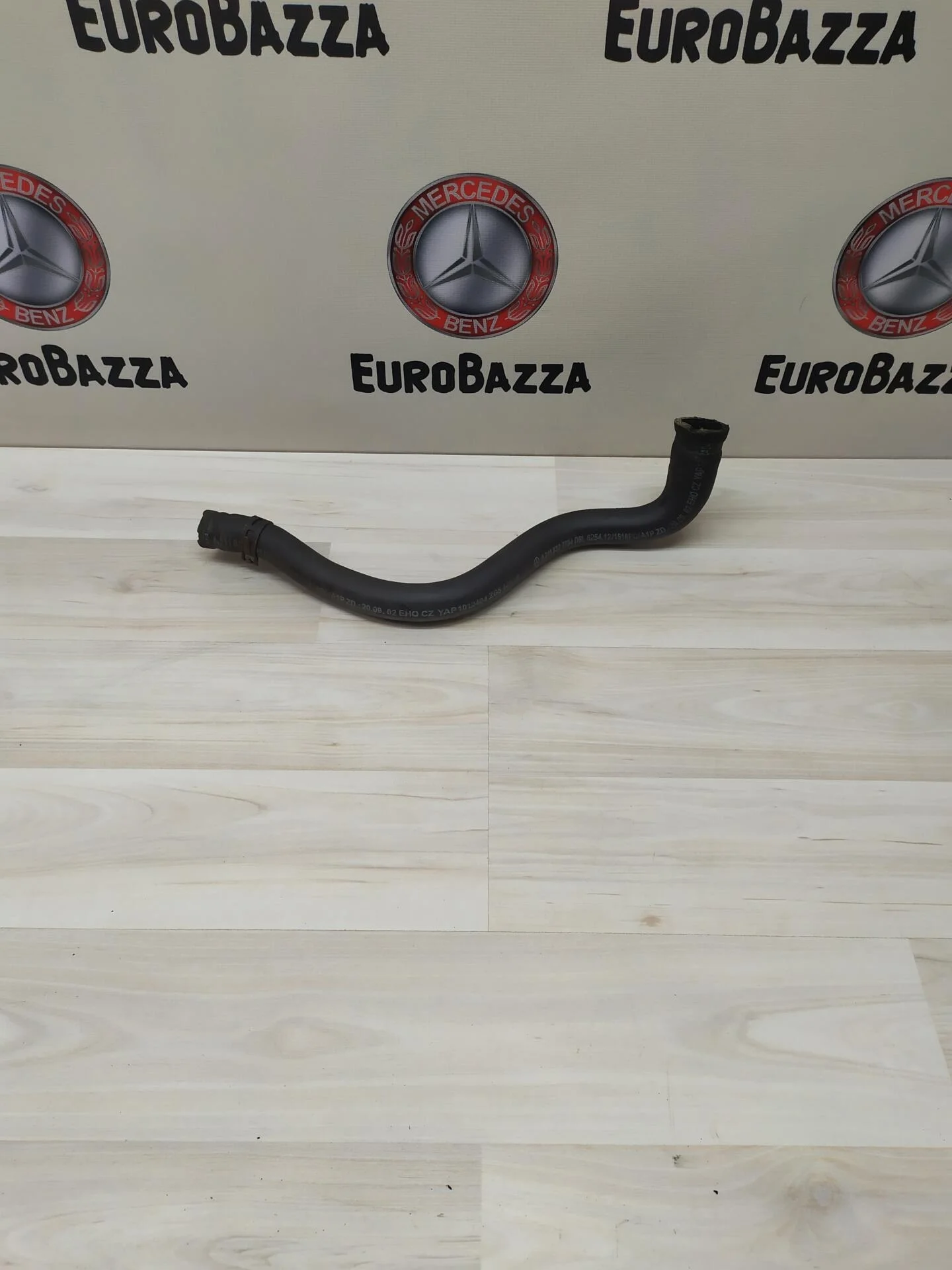 Патрубок отопителя Mercedes W211