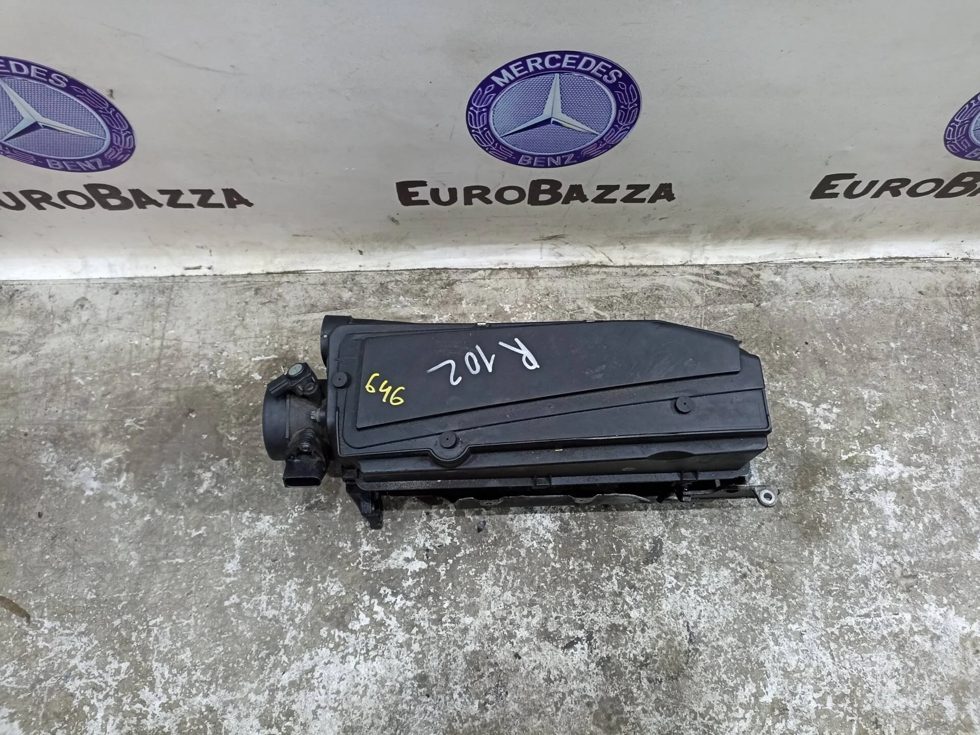 Корпус воздушного фильтра Mercedes Om646