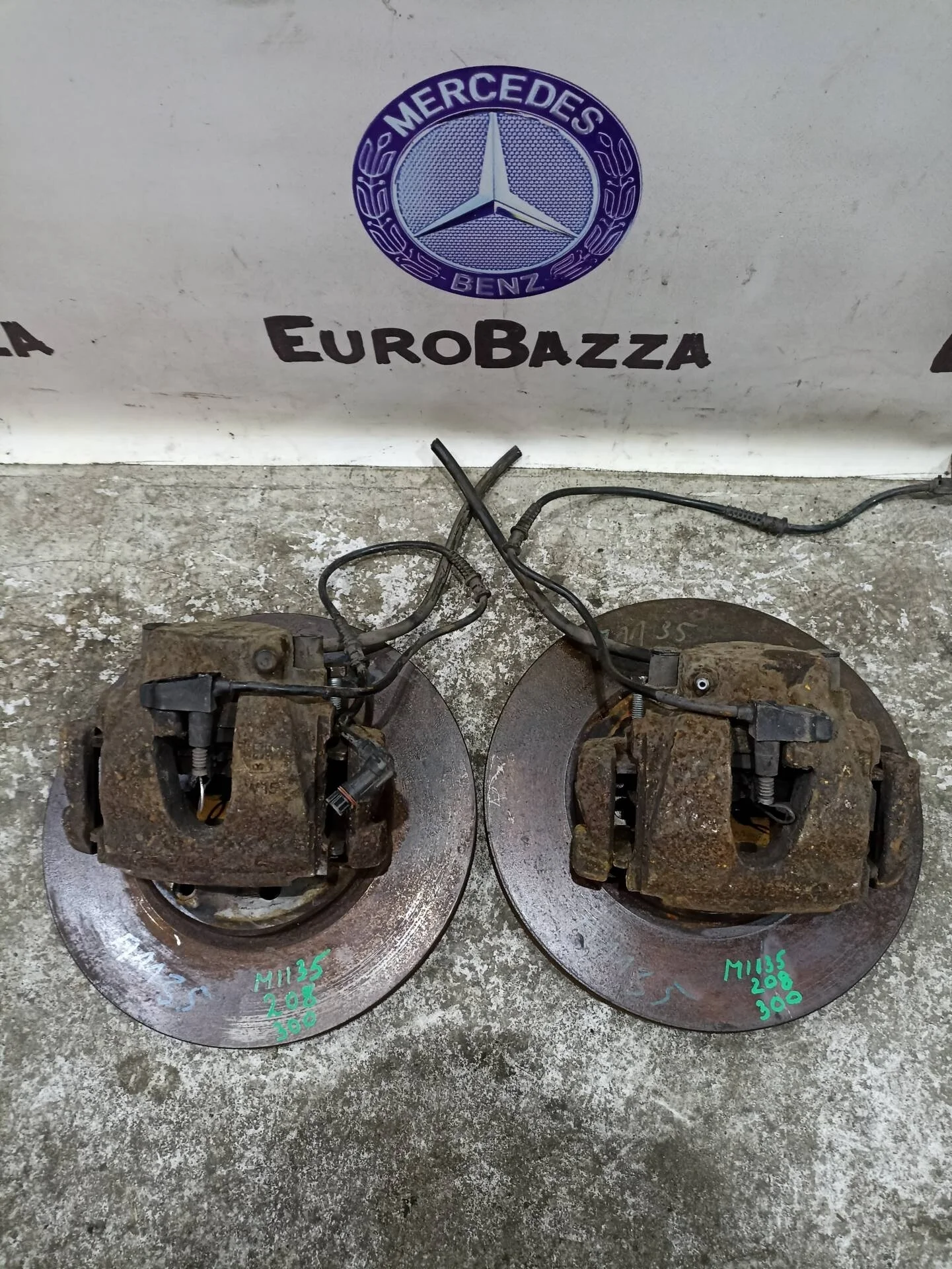 Передняя тормозная система Mercedes W208