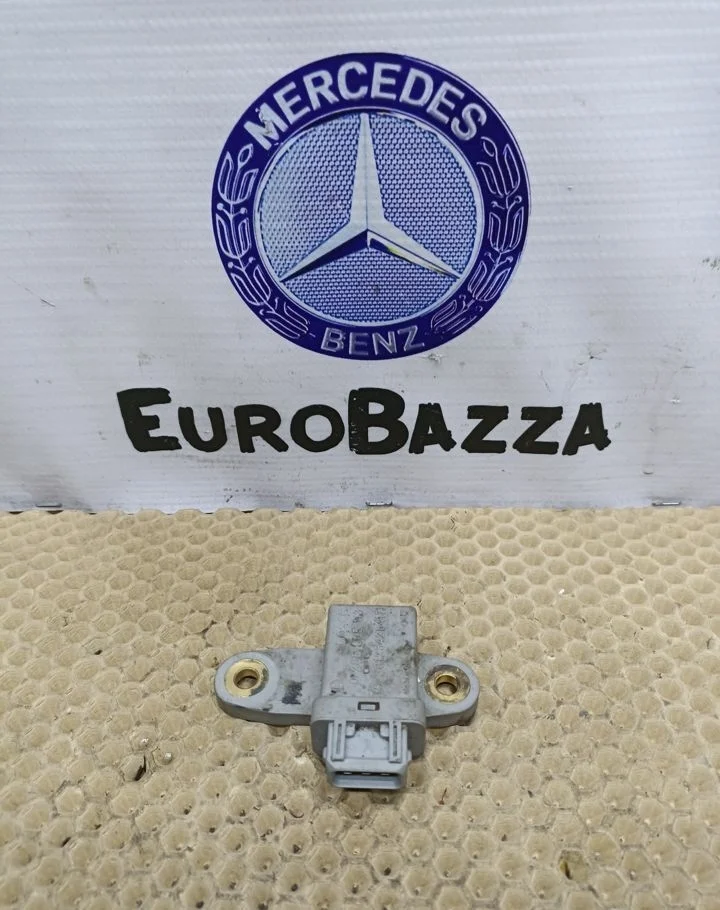 Датчик ускорения Mercedes W210