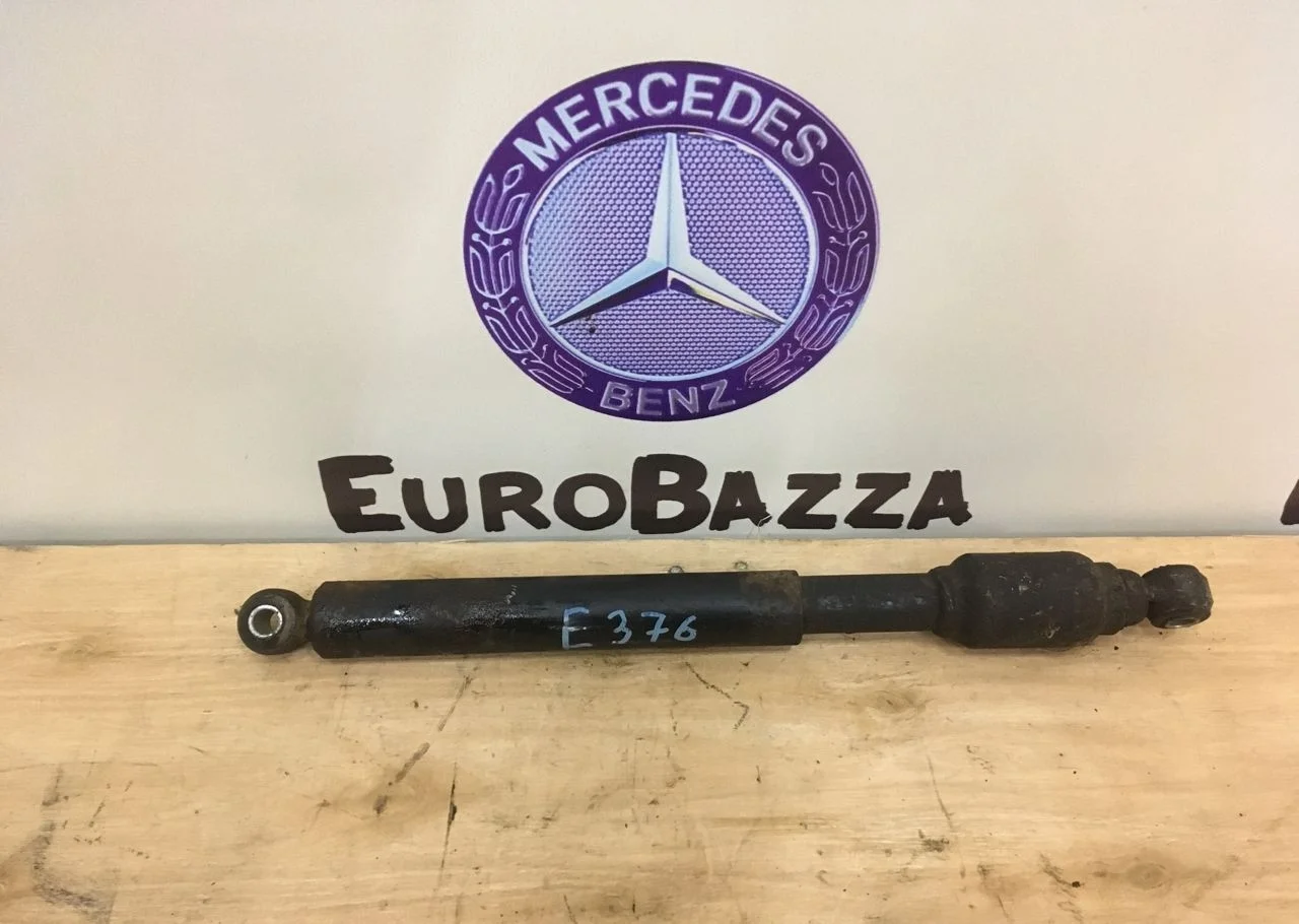 Демфер рулевого механизма Mercedes W208