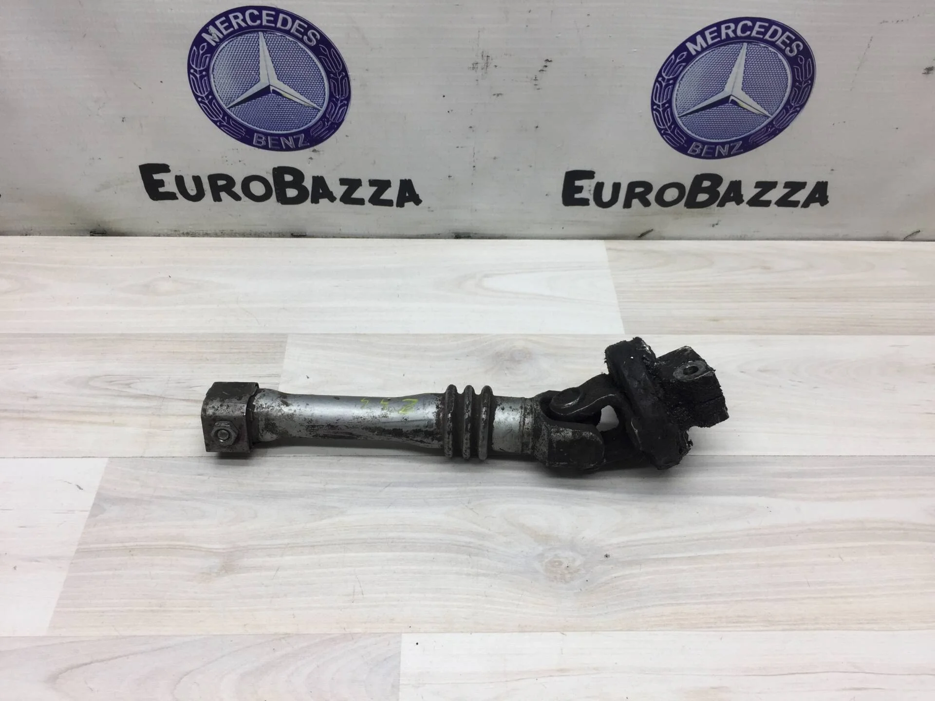 Кардан рулевой Mercedes W203