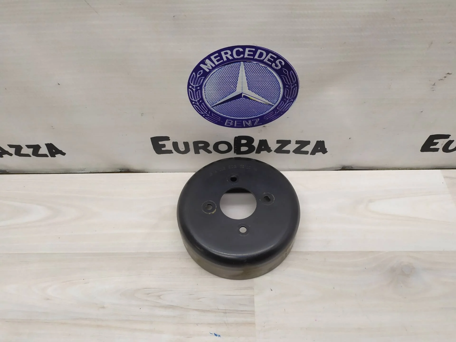 Шкив помпы охлаждения Mercedes М112