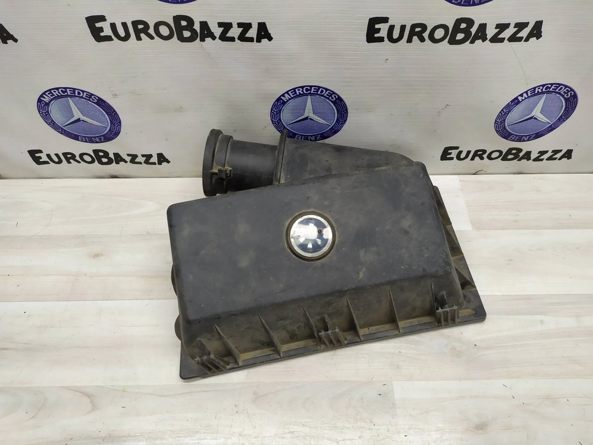 Крышка корпуса воздушного фильтра Mercedes W210