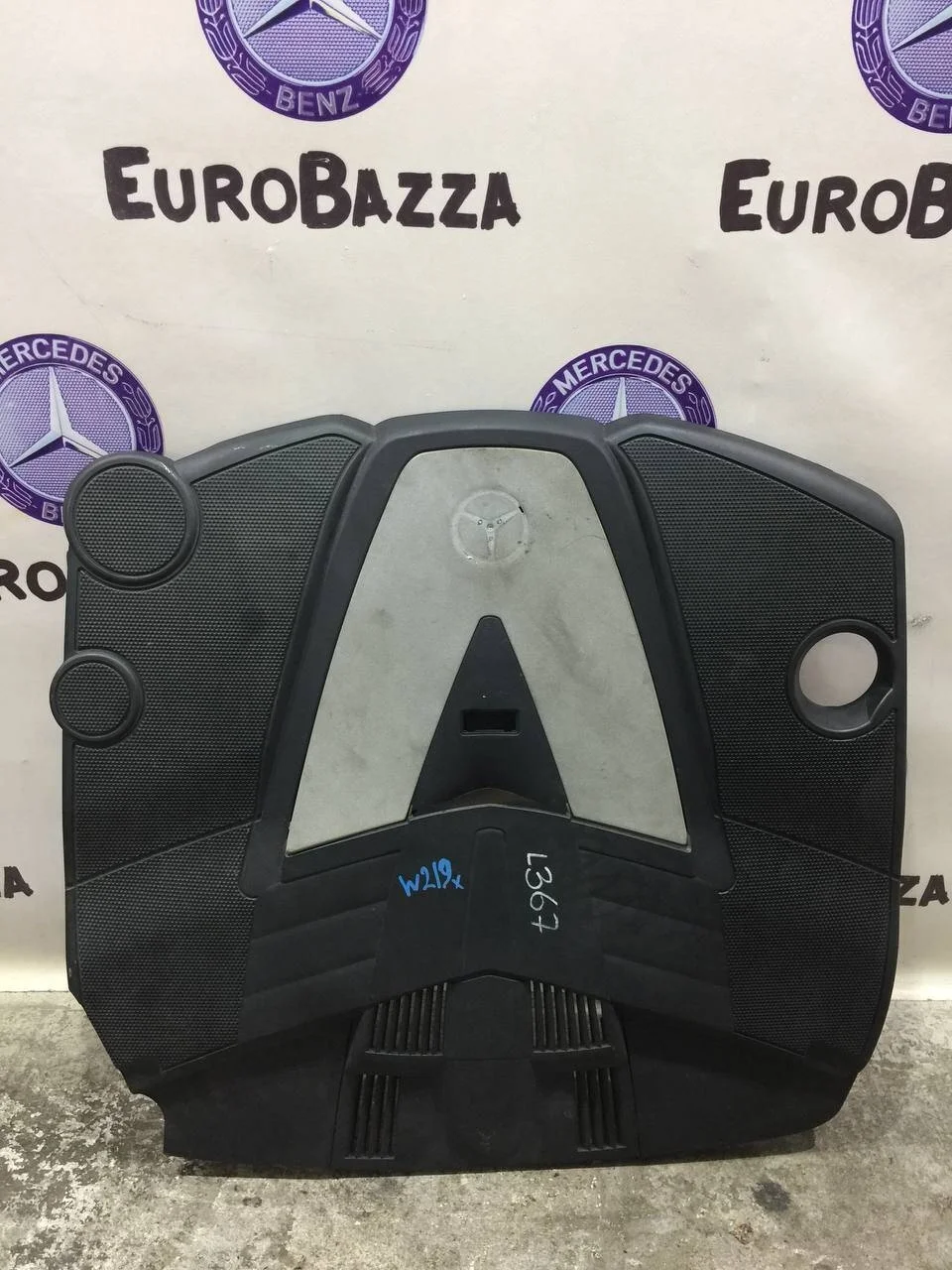 Накладка двигателя Mercedes Om642