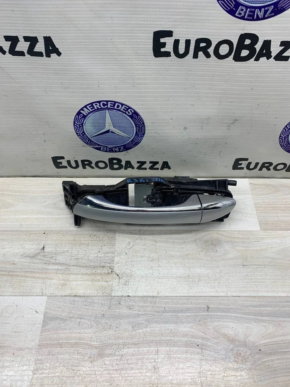 Ручка двери передняя левая Mercedes W219