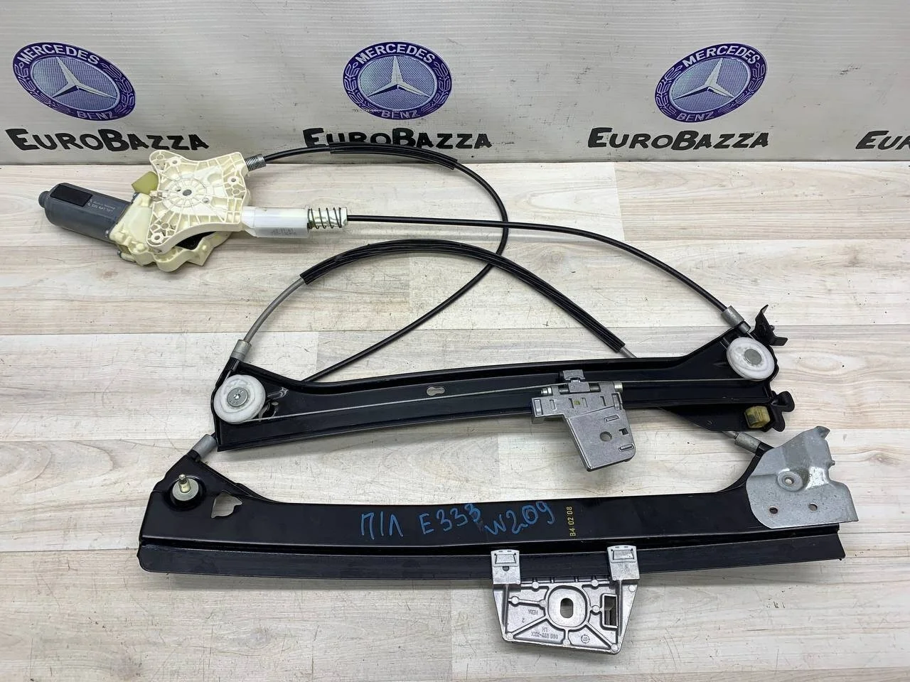 Стеклоподъемник передний левый Mercedes W209