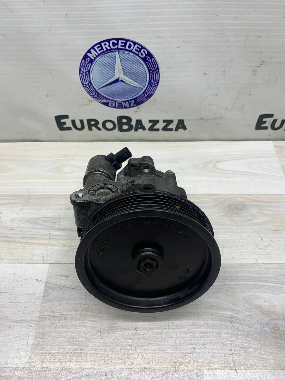 Насос гидроусилителя Mercedes Om651