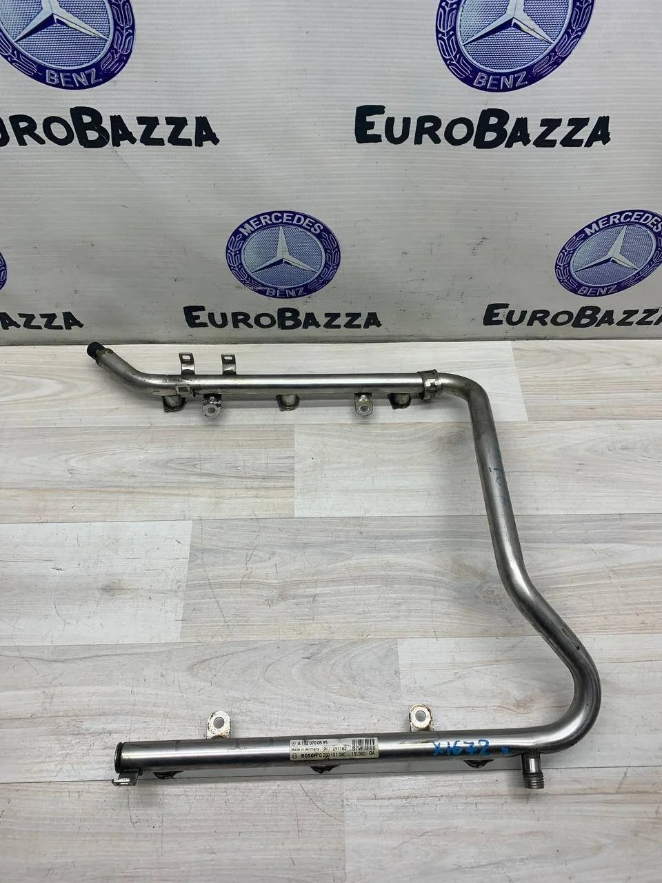 Топливная рампа Mercedes М112