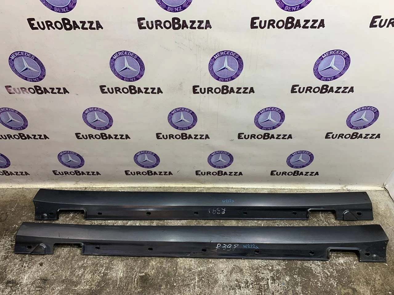 Накладка порога пластиковая Mercedes W212