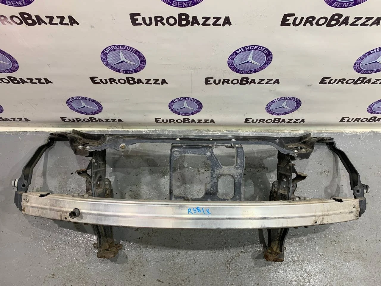 Телевизор Mercedes W219