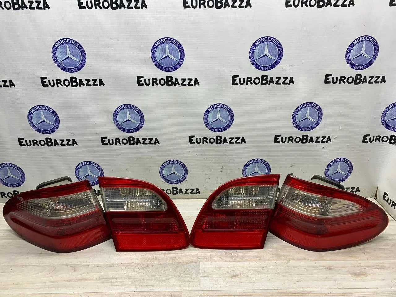 Фонарь задний Mercedes W211 Wagon