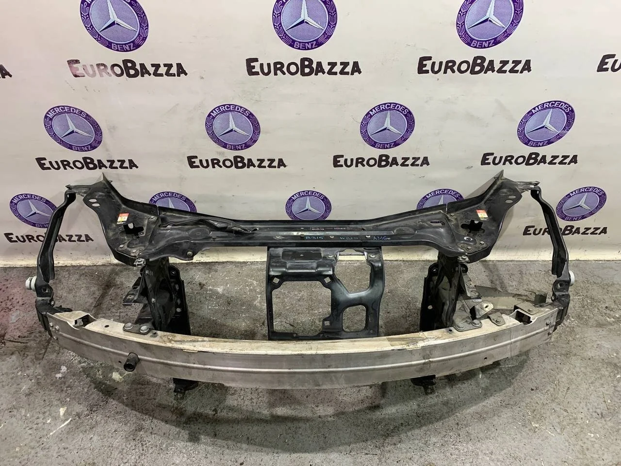 АМГ Телевизор Mercedes W219