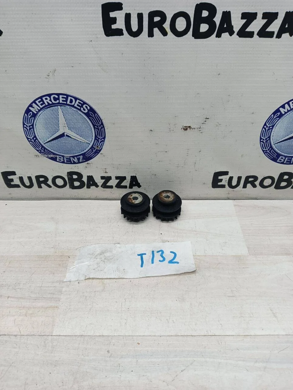 Кронштейн переднего бампера Mercedes W164