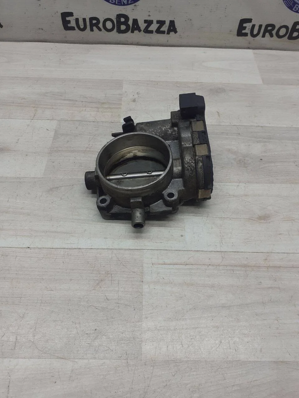 Дроссельная заслонка Mercedes M112