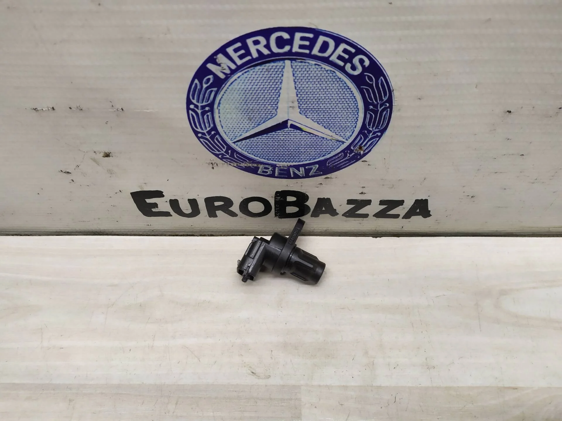 Датчик распредвала Mercedes Om629